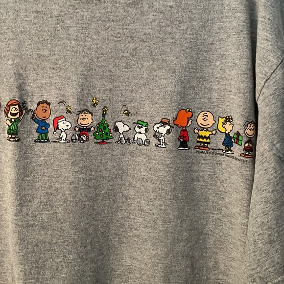 Cartoon strip of Snoopy characters across the front! All your faves!!❤️ - Picture 3 of 3